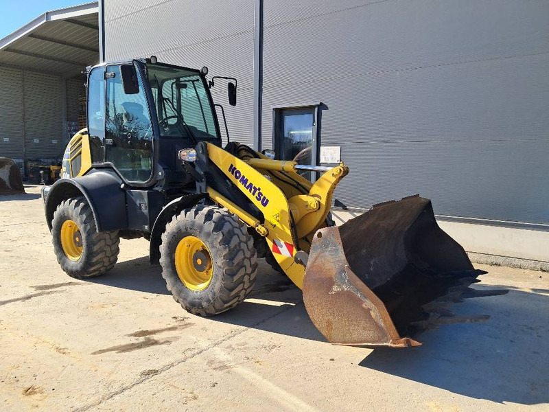 Komatsu WA100M-8 - Wheel loader: picture 1 Komatsu WA100M-8 - Wheel loader: picture 1