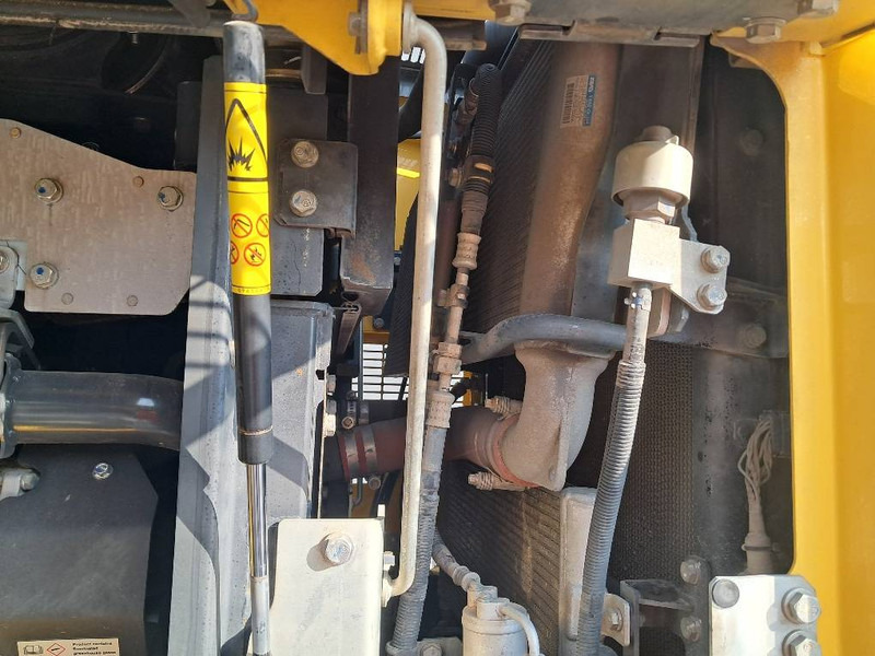 Komatsu WA380-8E0 - Wheel loader: picture 5 Komatsu WA380-8E0 - Wheel loader: picture 5