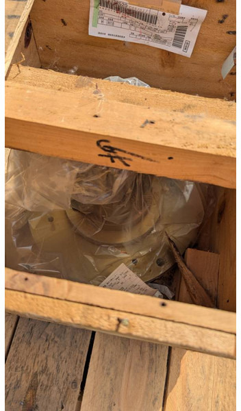 Komatsu WA800-8 SHAFT 42C-13-22520 - Gearbox for Construction machinery: picture 4 Komatsu WA800-8 SHAFT 42C-13-22520 - Gearbox for Construction machinery: picture 4