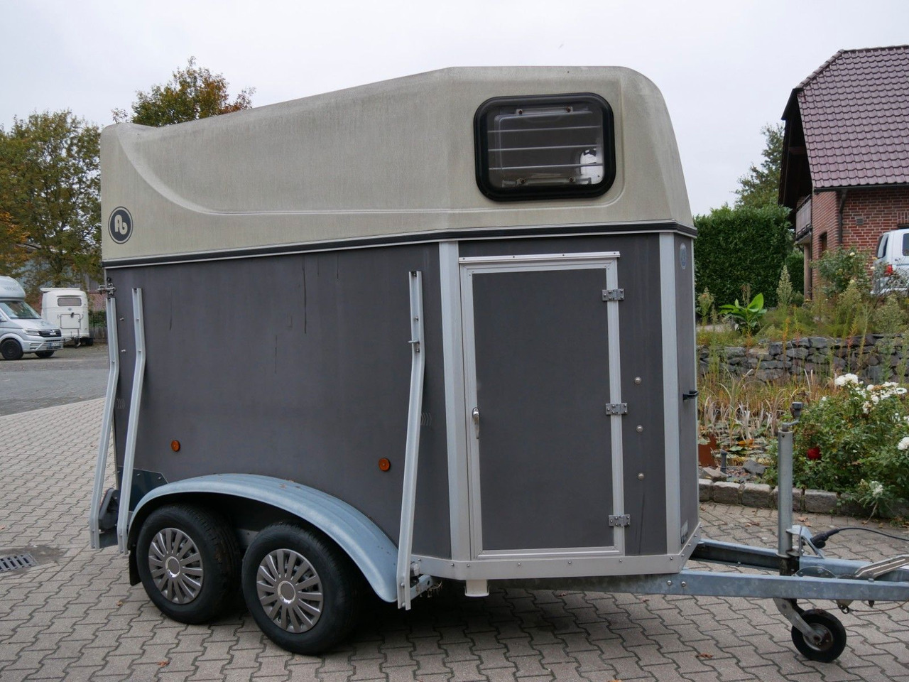 Blomert 1,5 Pferde Holz Poly - Livestock trailer: picture 1 Blomert 1,5 Pferde Holz Poly - Livestock trailer: picture 1