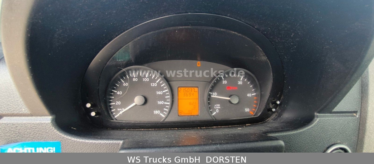 Open body delivery van Mercedes-Benz Sprinter II Pritsche215 CDI: picture 11 Open body delivery van Mercedes-Benz Sprinter II Pritsche215 CDI: picture 11