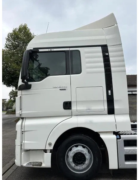 MAN TGX 18.440 XLX E6 Standard Intarder - Tractor unit: picture 3 MAN TGX 18.440 XLX E6 Standard Intarder - Tractor unit: picture 3
