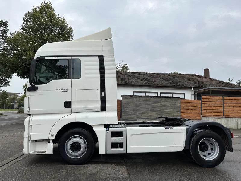 MAN TGX 18.440 XLX E6 Standard Intarder - Tractor unit: picture 2 MAN TGX 18.440 XLX E6 Standard Intarder - Tractor unit: picture 2