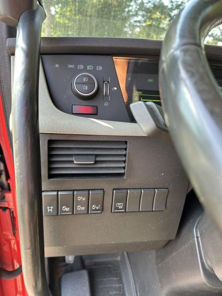Refrigerator truck Volvo FH16 550 XL 8x2 Tief Kühlkoffer ThermoKing LBW: picture 20