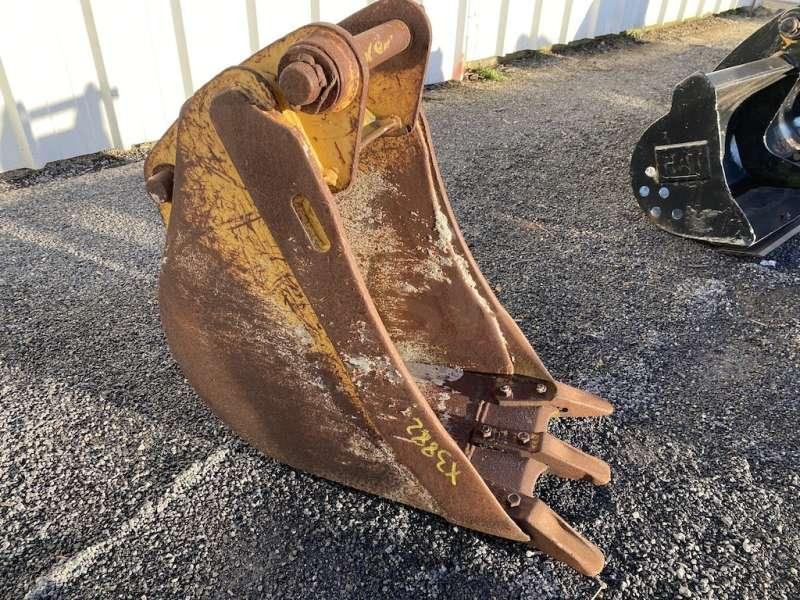 CATERPILLAR 420mm - Excavator bucket: picture 5 CATERPILLAR 420mm - Excavator bucket: picture 5