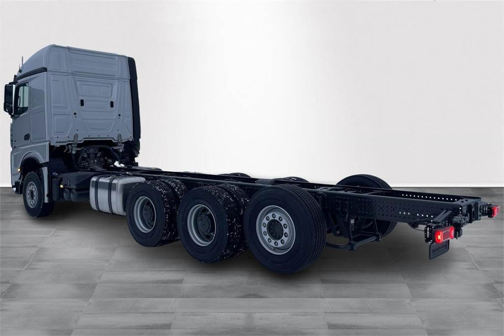 Mercedes-Benz Arocs 3263 LK/8x4 NLA UUSI ALUSTA - Cab chassis truck: picture 3 Mercedes-Benz Arocs 3263 LK/8x4 NLA UUSI ALUSTA - Cab chassis truck: picture 3
