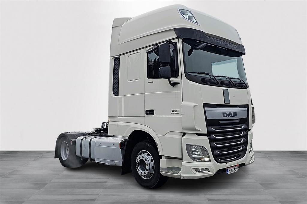 DAF XF 440 - Tractor unit: picture 3 DAF XF 440 - Tractor unit: picture 3