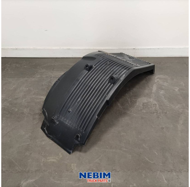 Volvo Volvo - 82141524 - Binnenspatscherm vooras rechts - Spare parts for Truck: picture 1 Volvo Volvo - 82141524 - Binnenspatscherm vooras rechts - Spare parts for Truck: picture 1