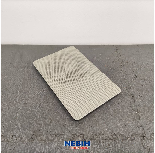 Volvo Volvo - 82382234 - Luidsprekergrille rechts - Spare parts for Truck: picture 1 Volvo Volvo - 82382234 - Luidsprekergrille rechts - Spare parts for Truck: picture 1