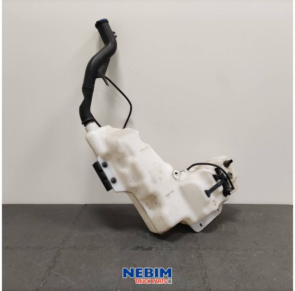 Volvo Volvo - 84092259 - Ruitensproeier reservoir FH4 - Spare parts for Truck: picture 1 Volvo Volvo - 84092259 - Ruitensproeier reservoir FH4 - Spare parts for Truck: picture 1