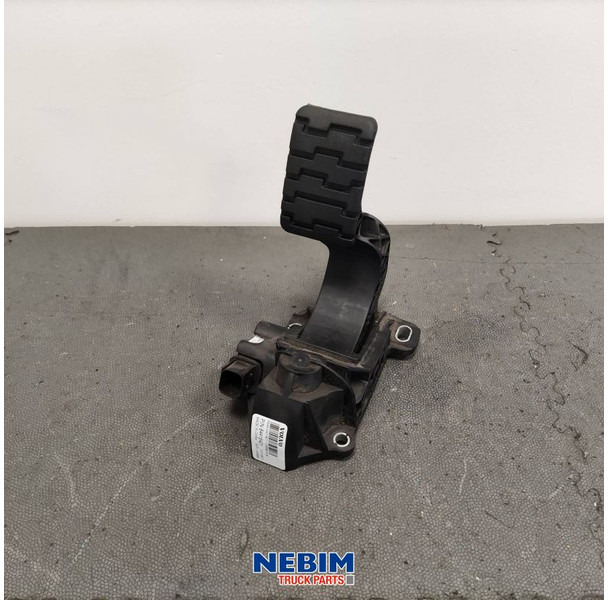Volvo Volvo - 84416421 - Gaspedaal FH4 - Spare parts for Truck: picture 1 Volvo Volvo - 84416421 - Gaspedaal FH4 - Spare parts for Truck: picture 1