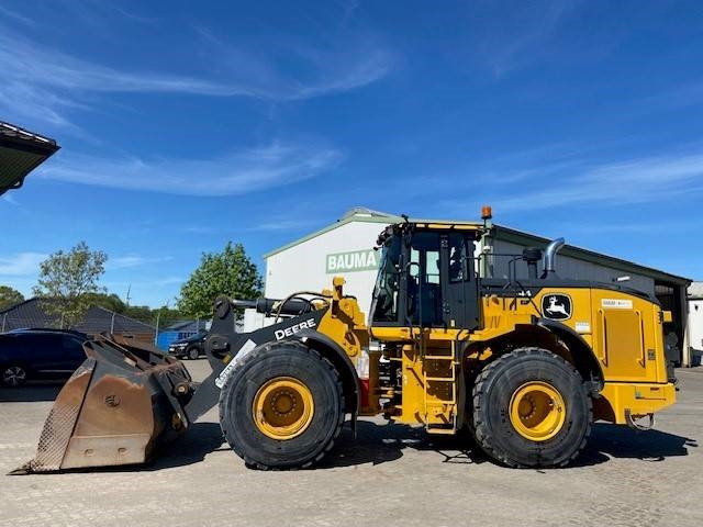 John Deere 744 P MIETE / RENTAL (12002125) - Wheel loader: picture 2 John Deere 744 P MIETE / RENTAL (12002125) - Wheel loader: picture 2