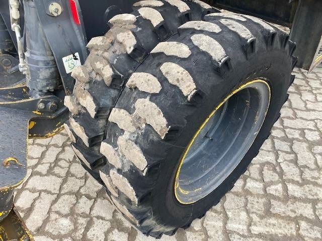 Wheel excavator Komatsu PW 98 MR-8 (12005627): picture 16