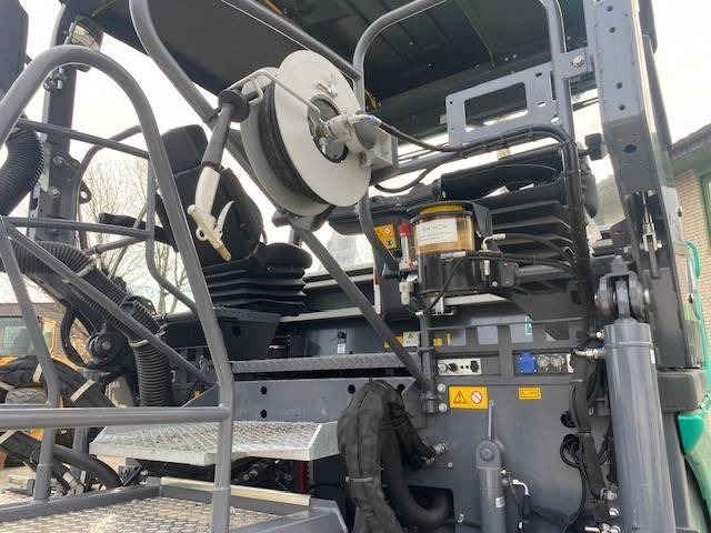 Asphalt paver Vögele Super 1800-3i MIETE / RENTAL (12005221): picture 17 Asphalt paver Vögele Super 1800-3i MIETE / RENTAL (12005221): picture 17