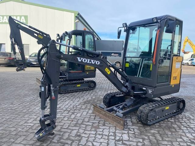 Volvo EC 18 E MIETE / RENTAL (12001764) - Mini excavator: picture 1 Volvo EC 18 E MIETE / RENTAL (12001764) - Mini excavator: picture 1