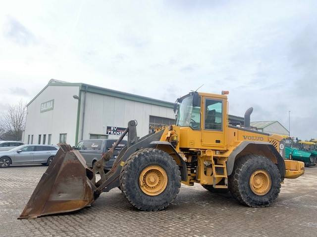 Volvo L 120 E (12005672) - Wheel loader: picture 1 Volvo L 120 E (12005672) - Wheel loader: picture 1