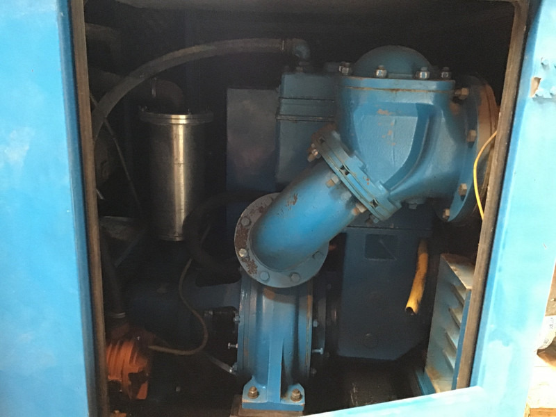 Iveco 1 USED - Water pump: picture 3 Iveco 1 USED - Water pump: picture 3