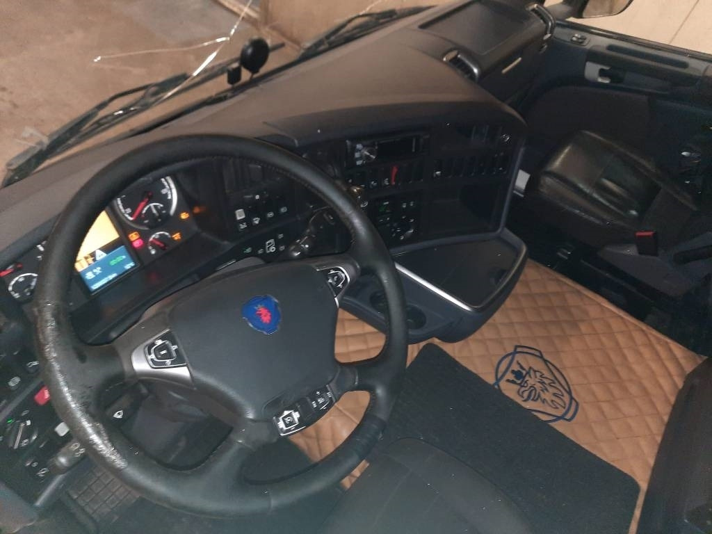 Scania R 560 - Tractor unit: picture 5 Scania R 560 - Tractor unit: picture 5