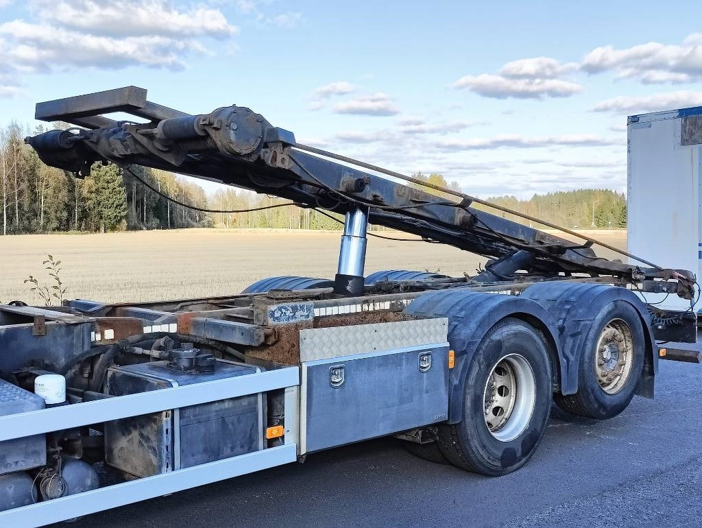 Volvo FH 13 420 - Skip loader truck: picture 5 Volvo FH 13 420 - Skip loader truck: picture 5