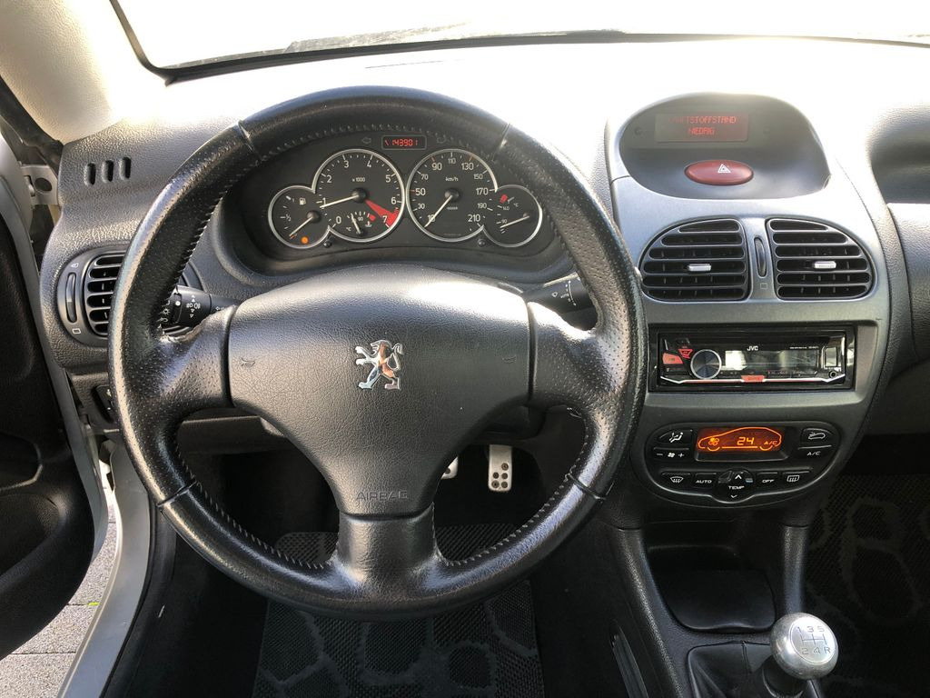 Car Peugeot 206 Cabriolet CC Platinum: picture 15