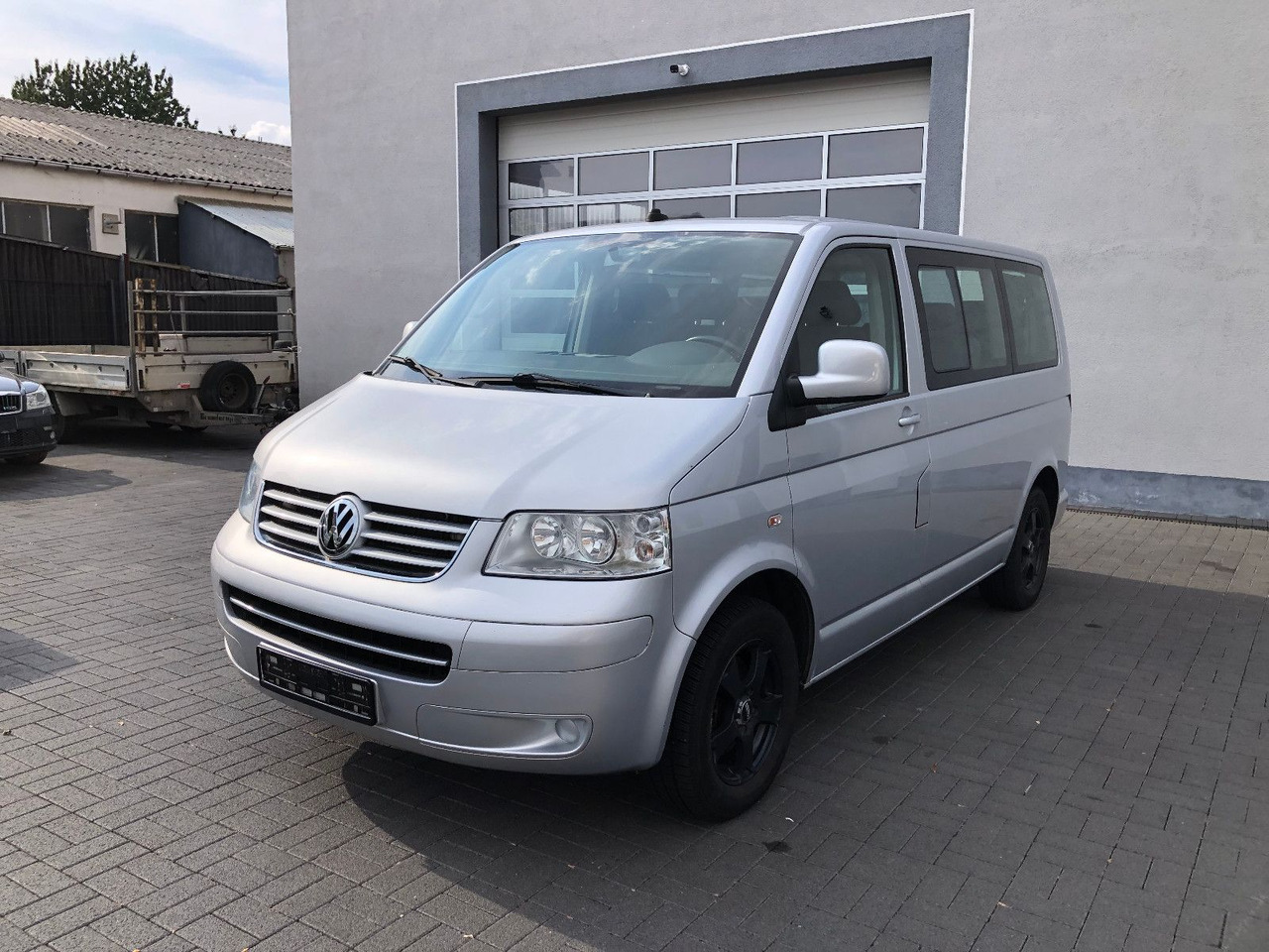 Volkswagen T5 1.9 TDi Caravelle, Comfortline 9-Sitzer - Passenger van: picture 1 Volkswagen T5 1.9 TDi Caravelle, Comfortline 9-Sitzer - Passenger van: picture 1
