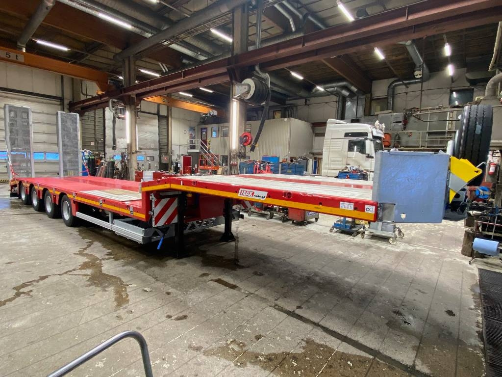 Faymonville Max Trailer, Max100 4AU - Low loader semi-trailer: picture 1 Faymonville Max Trailer, Max100 4AU - Low loader semi-trailer: picture 1