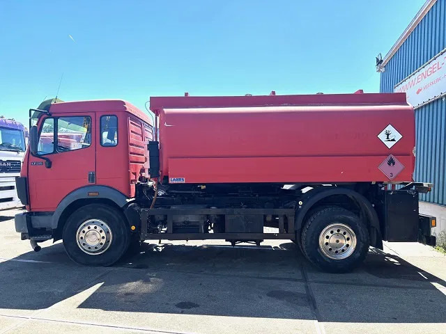 Mercedes-Benz SK 1726 (ORIGINAL GERMAN) 13.500 LITER TANK TRUCK (ZF16 MANUAL GEARBOX / FULL STEEL SUSPENSION / REDUCTION AXLE / ANALOG COUNTER - Tank truck: picture 5 Mercedes-Benz SK 1726 (ORIGINAL GERMAN) 13.500 LITER TANK TRUCK (ZF16 MANUAL GEARBOX / FULL STEEL SUSPENSION / REDUCTION AXLE / ANALOG COUNTER - Tank truck: picture 5