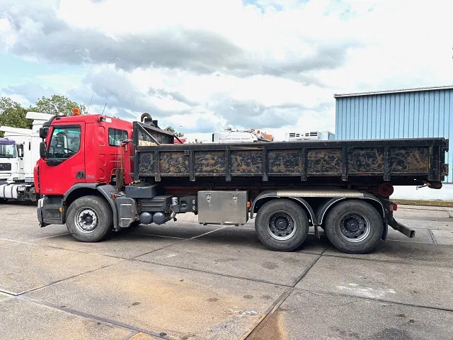 Renault Premium Lander 320DXI 6x4 FULL STEEL CHASSIS WITH MULTILIFT HOOK-ARM SYSTEM (MANUAL GEARBOX / FULL STEEL SUSPENSION / REDUCTION - Hook lift truck: picture 5 Renault Premium Lander 320DXI 6x4 FULL STEEL CHASSIS WITH MULTILIFT HOOK-ARM SYSTEM (MANUAL GEARBOX / FULL STEEL SUSPENSION / REDUCTION - Hook lift truck: picture 5