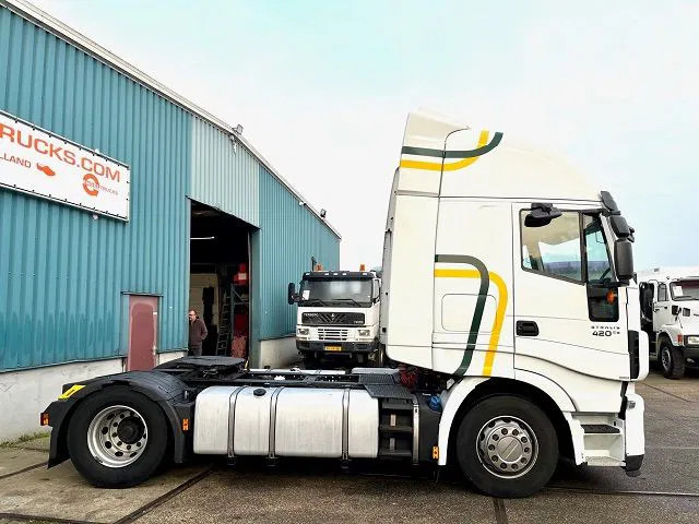 Iveco Stralis AS440S42T/P HI-WAY DUTCH TRUCK (APK/TUV -> 02-2024 / EURO 6 / AS-TRONIC / 2 TANKS / LEATHER SEATS / FRIDGE) - Tractor unit: picture 4 Iveco Stralis AS440S42T/P HI-WAY DUTCH TRUCK (APK/TUV -> 02-2024 / EURO 6 / AS-TRONIC / 2 TANKS / LEATHER SEATS / FRIDGE) - Tractor unit: picture 4