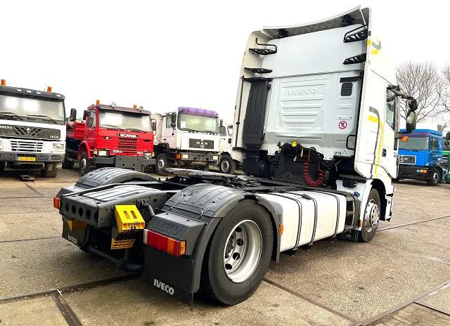 Iveco Stralis AS440S42T/P HI-WAY DUTCH TRUCK (APK/TUV -> 02-2024 / EURO 6 / AS-TRONIC / 2 TANKS / LEATHER SEATS / FRIDGE) - Tractor unit: picture 3 Iveco Stralis AS440S42T/P HI-WAY DUTCH TRUCK (APK/TUV -> 02-2024 / EURO 6 / AS-TRONIC / 2 TANKS / LEATHER SEATS / FRIDGE) - Tractor unit: picture 3