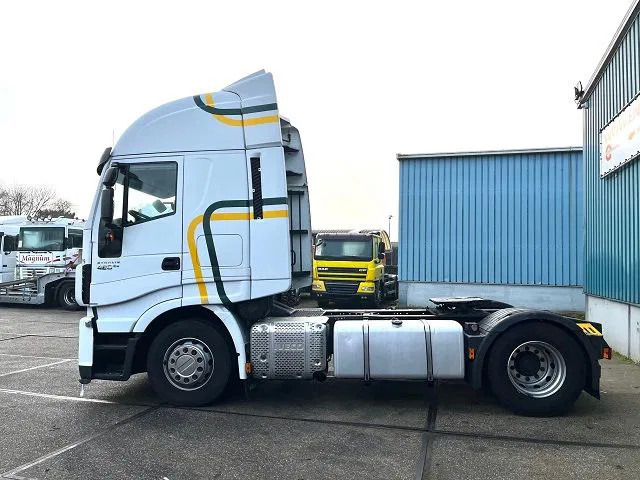 Iveco Stralis AS440S42T/P HI-WAY DUTCH TRUCK (APK/TUV -> 02-2024 / EURO 6 / AS-TRONIC / 2 TANKS / LEATHER SEATS / FRIDGE) - Tractor unit: picture 5 Iveco Stralis AS440S42T/P HI-WAY DUTCH TRUCK (APK/TUV -> 02-2024 / EURO 6 / AS-TRONIC / 2 TANKS / LEATHER SEATS / FRIDGE) - Tractor unit: picture 5