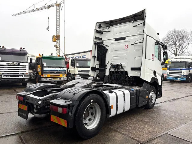 Renault T460 HIGH (EURO 6 / I-SHIFT / HYDRAULIC SYSTEM / VBI-BRAKE / P.T.O. / 2x DIESELTANK / ETC.) - Tractor unit: picture 3 Renault T460 HIGH (EURO 6 / I-SHIFT / HYDRAULIC SYSTEM / VBI-BRAKE / P.T.O. / 2x DIESELTANK / ETC.) - Tractor unit: picture 3