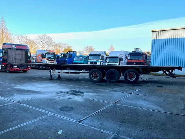 Van Hool 3B1047 13.60M. FLATBED TRAILER WITH 40FT TWISTLOCKS (SAF-AXLES / DISC BRAKES / 40FT TWISTLOCKS) - Dropside/ Flatbed semi-trailer: picture 5 Van Hool 3B1047 13.60M. FLATBED TRAILER WITH 40FT TWISTLOCKS (SAF-AXLES / DISC BRAKES / 40FT TWISTLOCKS) - Dropside/ Flatbed semi-trailer: picture 5