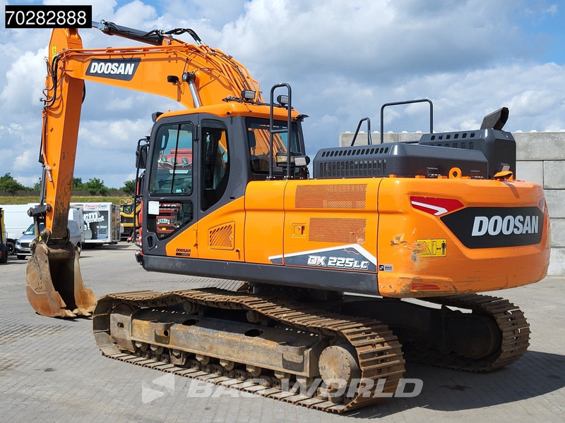 Doosan DX225 LC-7 4 BUCKETS - Crawler excavator: picture 3 Doosan DX225 LC-7 4 BUCKETS - Crawler excavator: picture 3