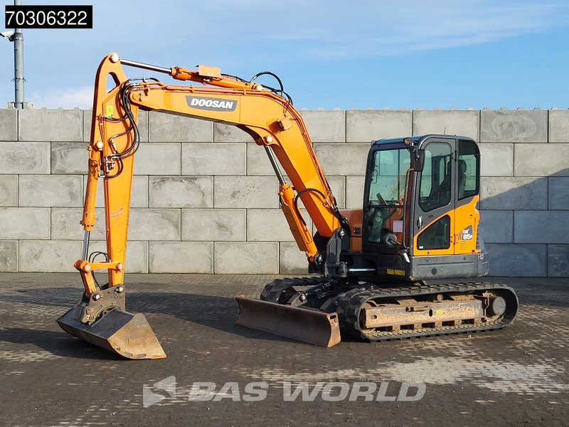 Doosan DX85 R-3 A/C - 3 Buckets - Mini excavator: picture 2 Doosan DX85 R-3 A/C - 3 Buckets - Mini excavator: picture 2