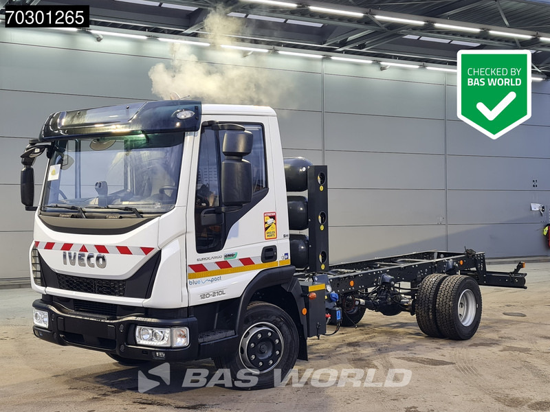 Iveco Eurocargo 120E210 4X2 NEW! 12 tons CNG chassis Automatic Airco Cruise control Euro 6 - Cab chassis truck: picture 2 Iveco Eurocargo 120E210 4X2 NEW! 12 tons CNG chassis Automatic Airco Cruise control Euro 6 - Cab chassis truck: picture 2