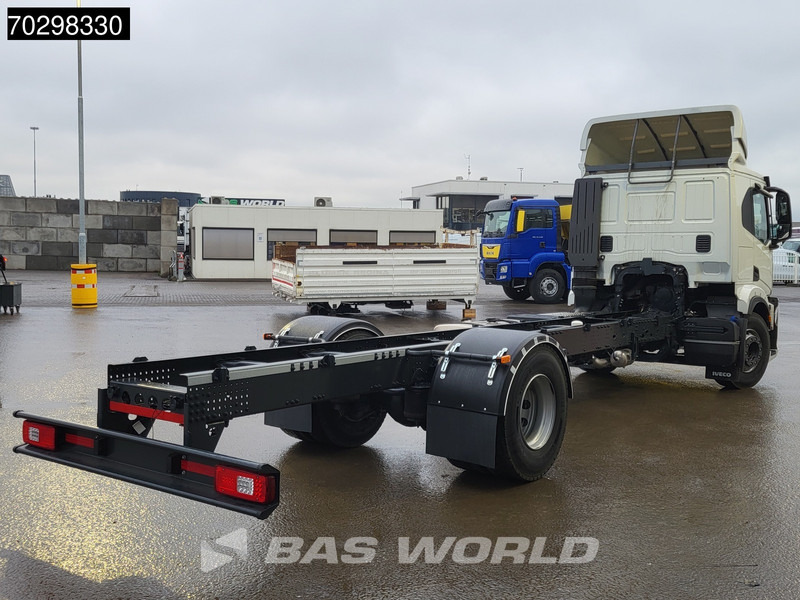 Iveco S-WAY 340 4X2 NEW! Chassis Automatic LED ACC Euro 6 - Cab chassis truck: picture 3 Iveco S-WAY 340 4X2 NEW! Chassis Automatic LED ACC Euro 6 - Cab chassis truck: picture 3