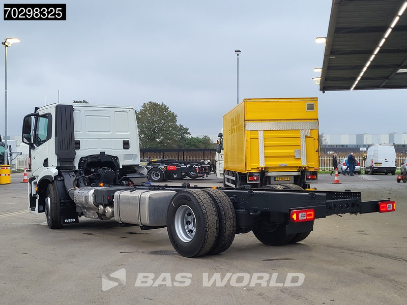 Iveco S-Way 340 4X2 NEW! Chassis Automatic LED Navi ACC Euro 6 - Cab chassis truck: picture 2 Iveco S-Way 340 4X2 NEW! Chassis Automatic LED Navi ACC Euro 6 - Cab chassis truck: picture 2