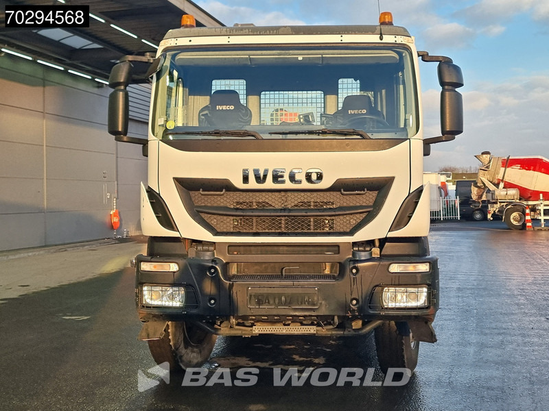 Iveco Trakker 360 6X4 ONLY CHASSIS! Full Steel Big-Axle Euro 6 - Cab chassis truck: picture 5 Iveco Trakker 360 6X4 ONLY CHASSIS! Full Steel Big-Axle Euro 6 - Cab chassis truck: picture 5