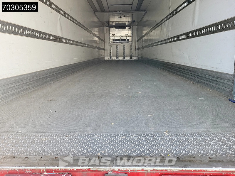 Refrigerator semi-trailer Kässbohrer XS 3 axles Lift + Stuuras Laadklep Bi-Temp APK 09/26: picture 12