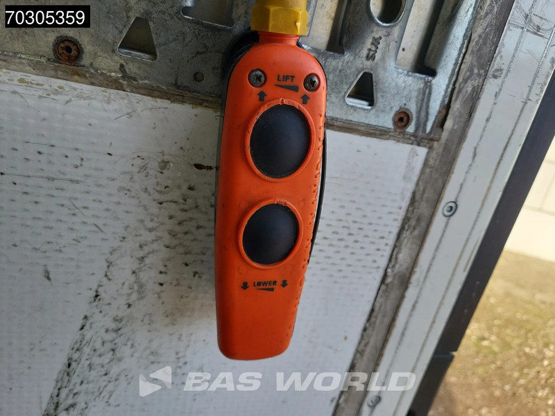 Refrigerator semi-trailer Kässbohrer XS 3 axles Lift + Stuuras Laadklep Bi-Temp APK 09/26: picture 17