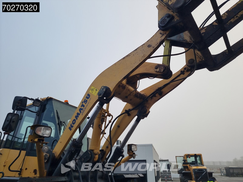 Wheel loader Komatsu WA380-6: picture 12 Wheel loader Komatsu WA380-6: picture 12