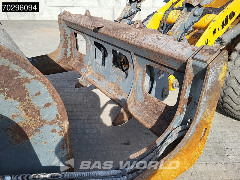 Wheel loader Liebherr L538: picture 12