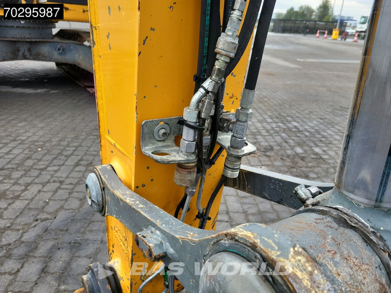 Crawler excavator Liebherr R922 LC Select: picture 12