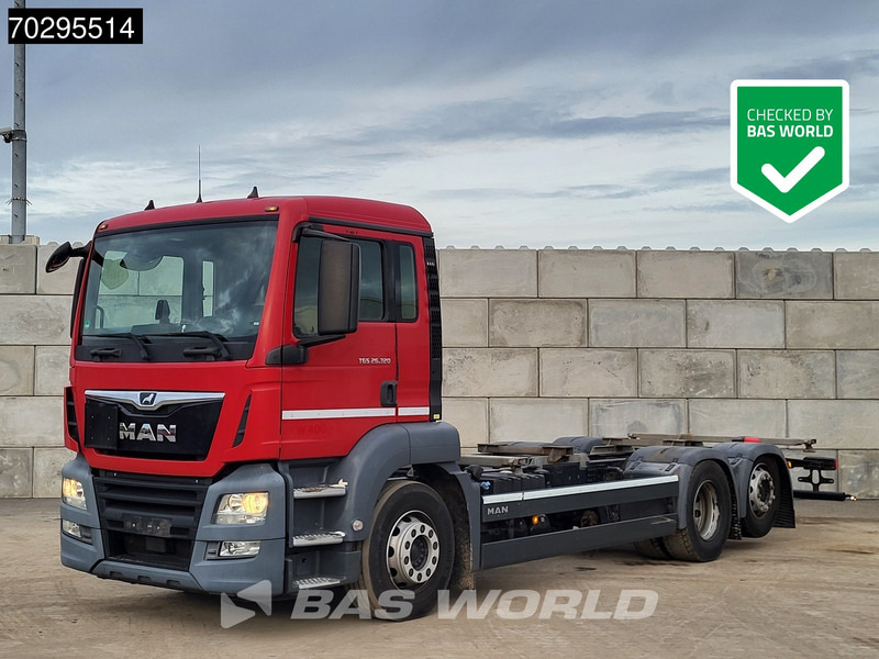 MAN TGS 26.320 TGS 6X2 ADR BDF Lift + Steering Axle Euro 6 - Container transporter/ Swap body truck: picture 1 MAN TGS 26.320 TGS 6X2 ADR BDF Lift + Steering Axle Euro 6 - Container transporter/ Swap body truck: picture 1