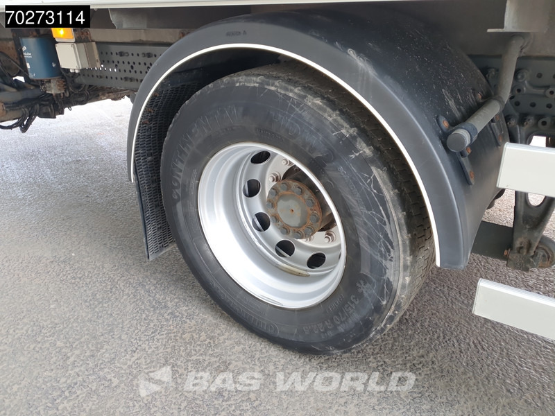 Mercedes-Benz Actros 1827 4X2 2000kg Ladebordwand Xenon ClassicSpace Automatic Euro 6 - Box truck: picture 5 Mercedes-Benz Actros 1827 4X2 2000kg Ladebordwand Xenon ClassicSpace Automatic Euro 6 - Box truck: picture 5