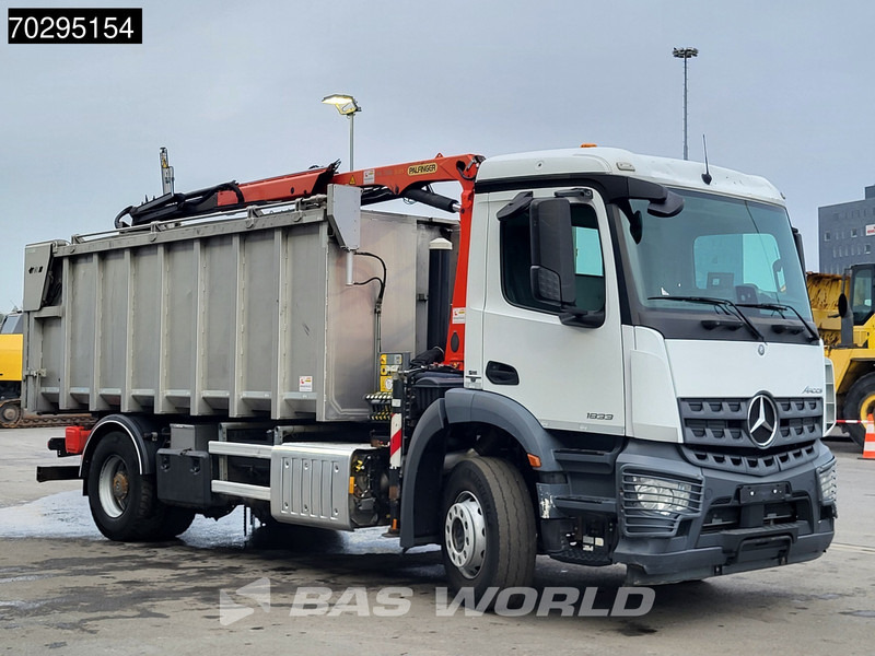 Tipper, Crane truck Mercedes-Benz Actros 1833 4X2 Palfinger PK7.501 SLD Kran Crane 17m3 tipper Big-Axle Euro 6: picture 17 Tipper, Crane truck Mercedes-Benz Actros 1833 4X2 Palfinger PK7.501 SLD Kran Crane 17m3 tipper Big-Axle Euro 6: picture 17