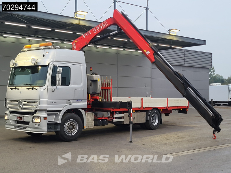 Mercedes-Benz Actros 1836 Actros 4X2 Fassi F175A 26 Crane Kran Remote Automatic Euro 3 - Dropside/ Flatbed truck, Crane truck: picture 3 Mercedes-Benz Actros 1836 Actros 4X2 Fassi F175A 26 Crane Kran Remote Automatic Euro 3 - Dropside/ Flatbed truck, Crane truck: picture 3
