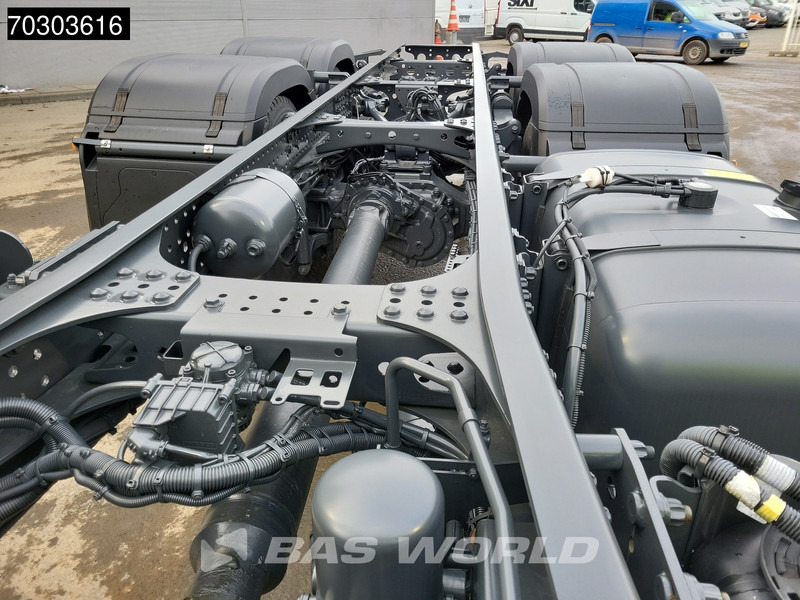 New Cab chassis truck Mercedes-Benz Arocs 3340 6X4 NEW! Euro 5 Full Steel Big Axle Automatic: picture 12 New Cab chassis truck Mercedes-Benz Arocs 3340 6X4 NEW! Euro 5 Full Steel Big Axle Automatic: picture 12