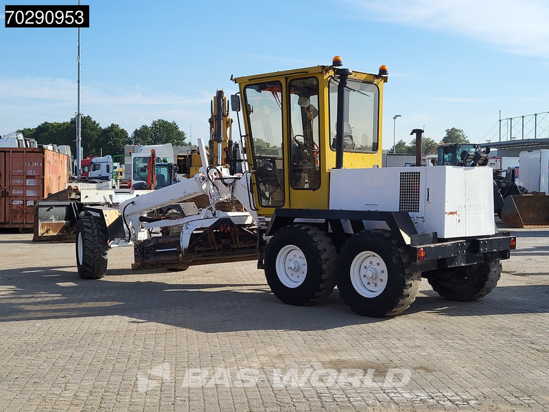 O & K F106 ENGINE PROBLEMS - NOT DRIVABLE - Grader: picture 2 O & K F106 ENGINE PROBLEMS - NOT DRIVABLE - Grader: picture 2